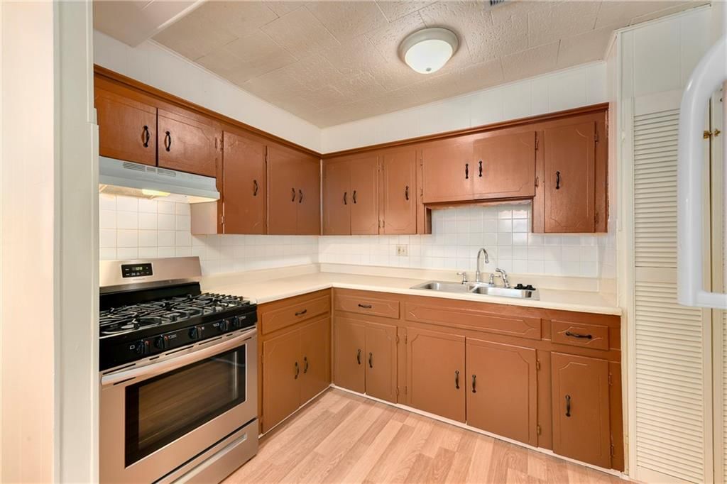 4921 CREST Drive — photo 9