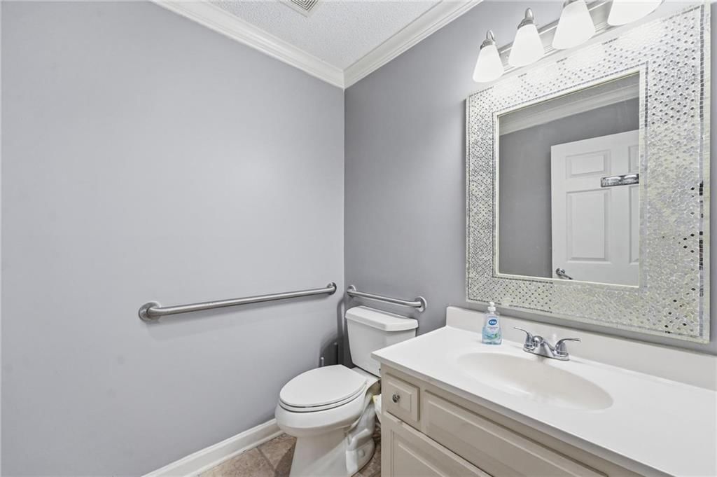 12 B Westwoods Drive — photo 23