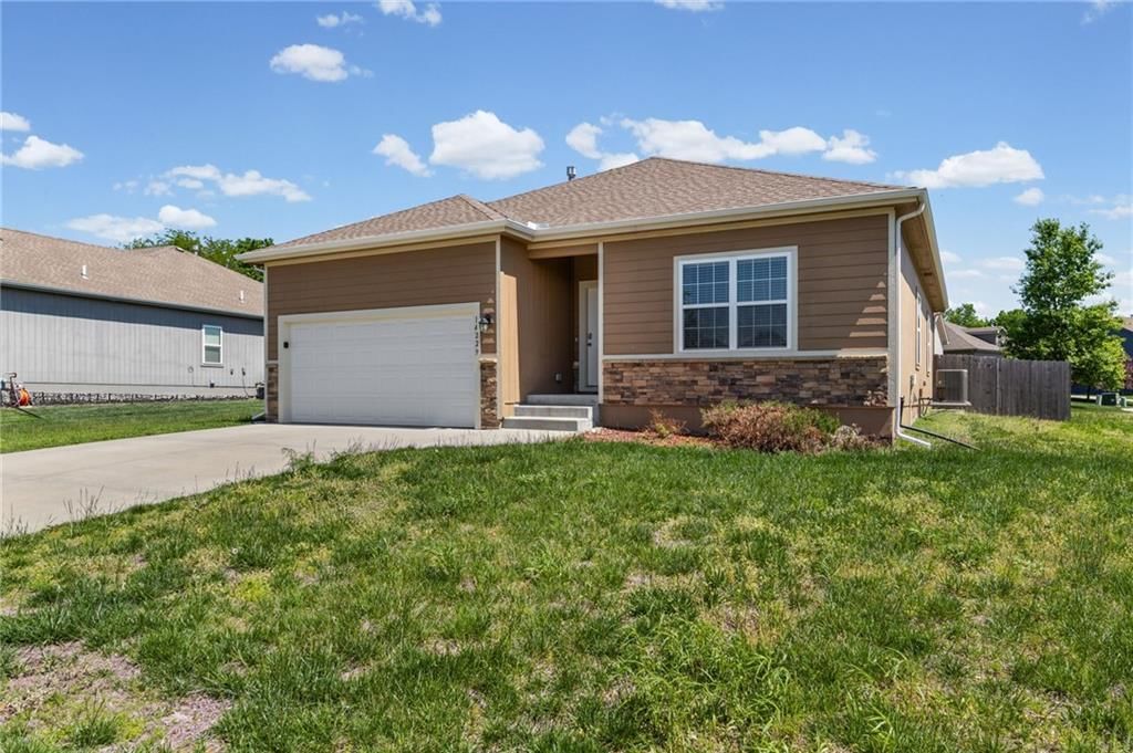 14229 S Landon Street — photo 3