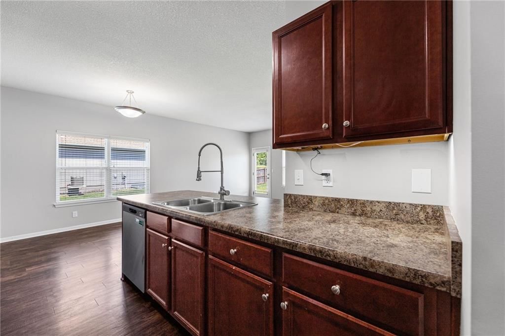 14229 S Landon Street — photo 10