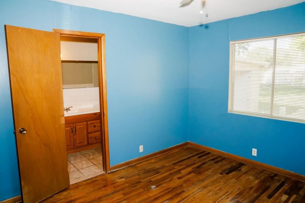 2302 Crawford Avenue — photo 27
