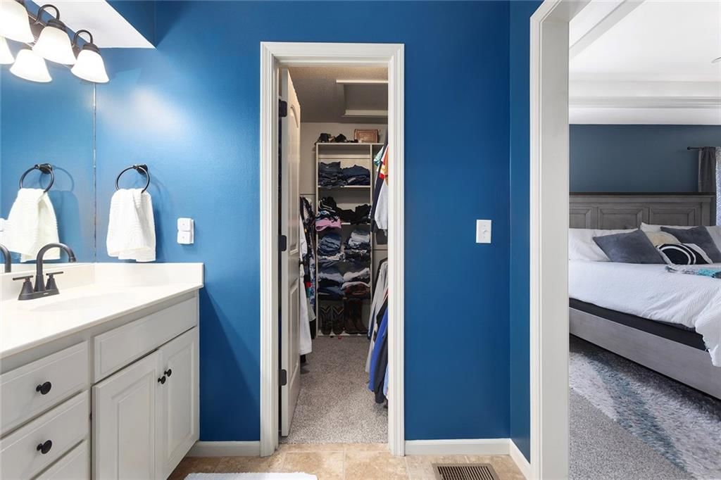 18448 CURRY Street — photo 18
