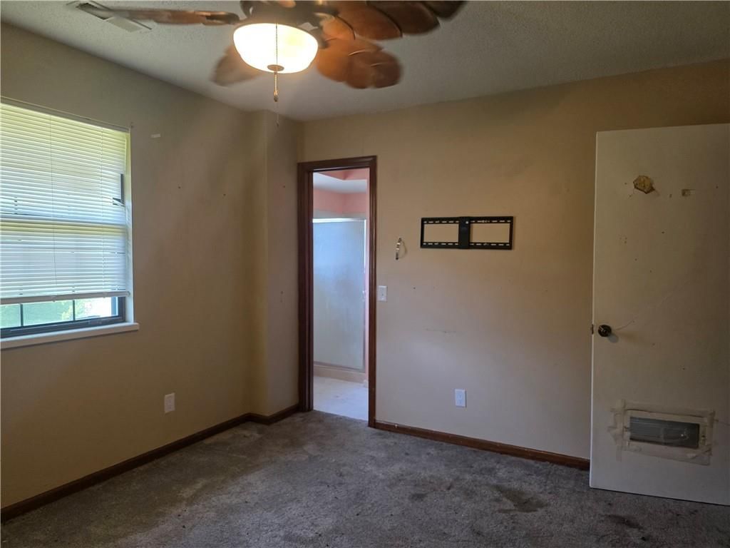 326 E Dryden Street — photo 8