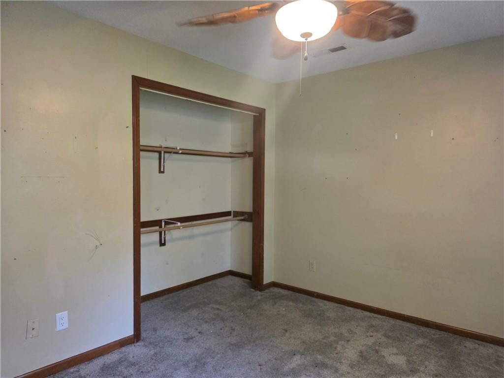 326 E Dryden Street — photo 9