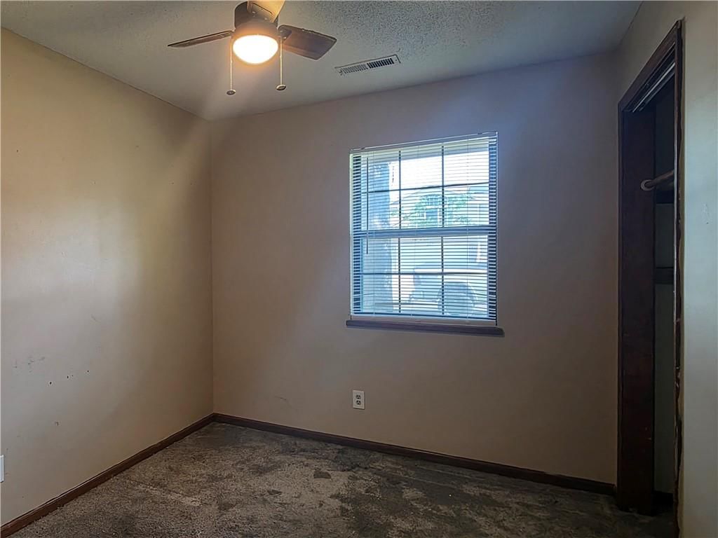 326 E Dryden Street — photo 11