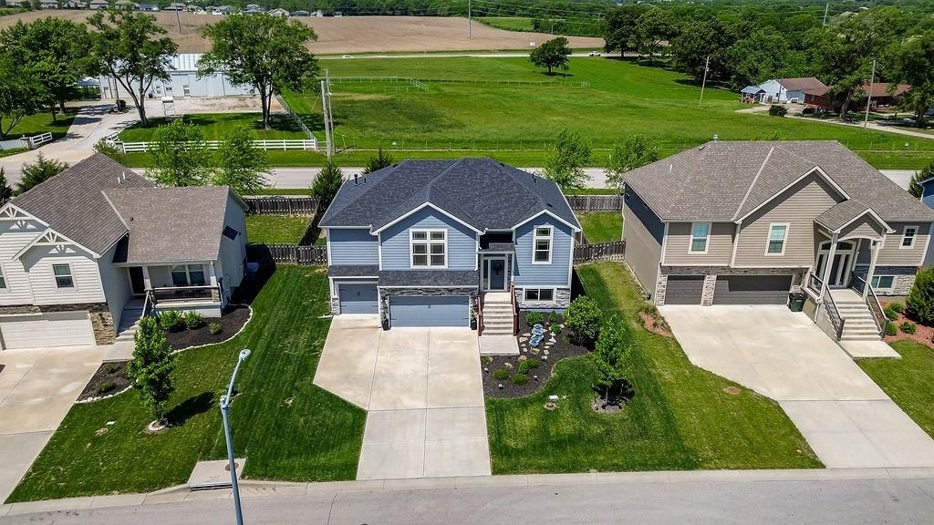 1700 Shadow Drive — photo 4