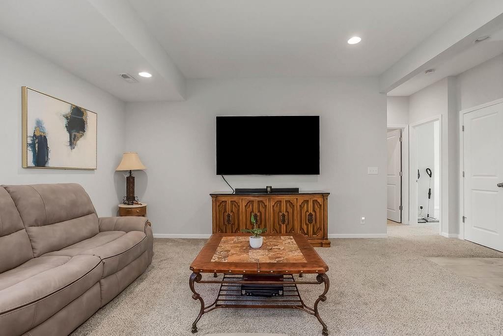 1700 Shadow Drive — photo 33