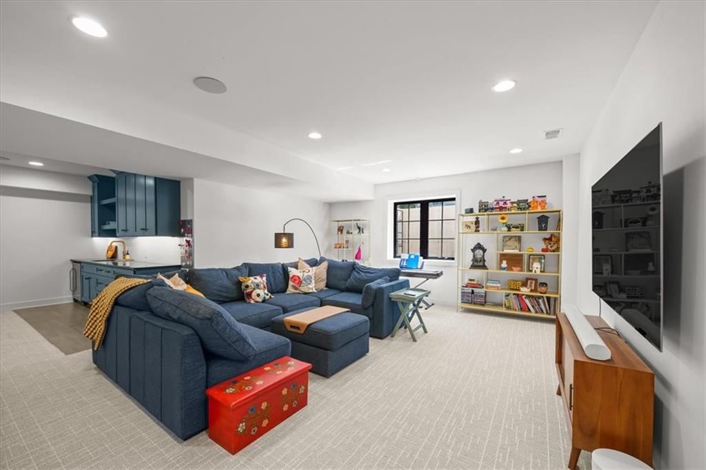 5216 W 73rd Street — photo 37