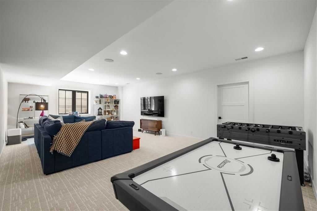 5216 W 73rd Street — photo 38