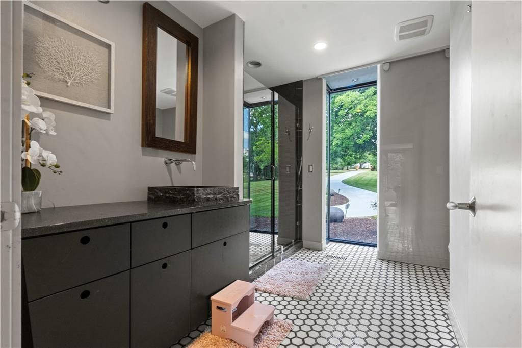 14420 Mission Road — photo 38