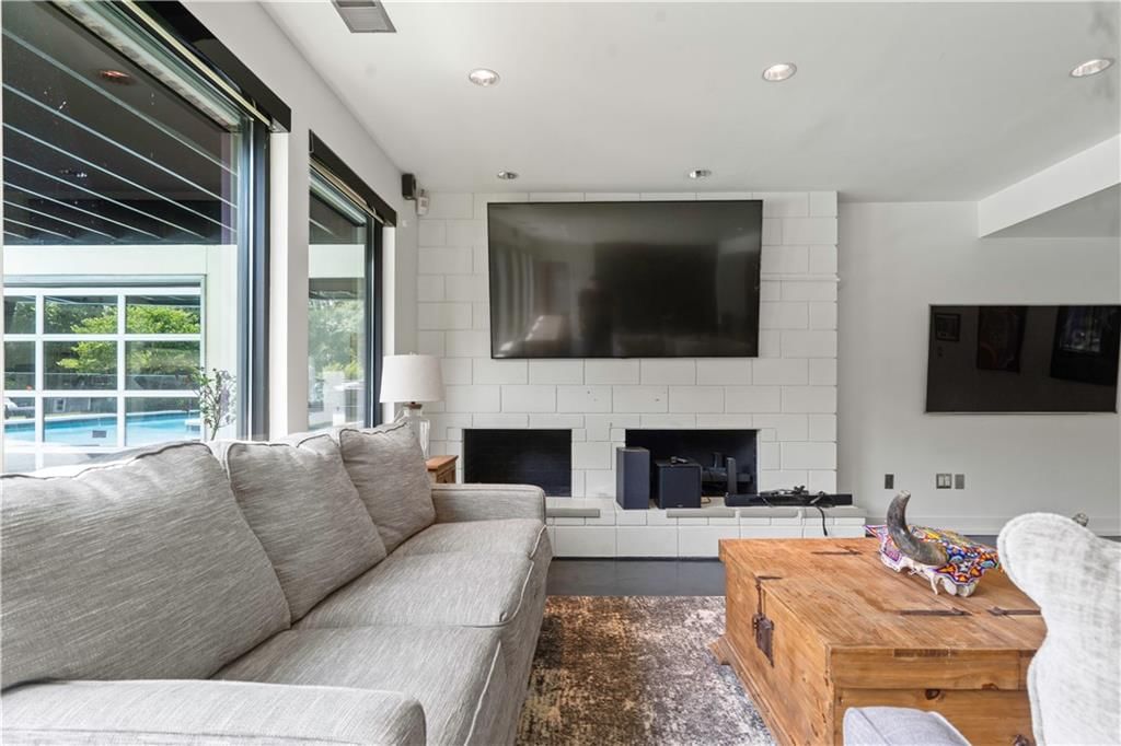14420 Mission Road — photo 59