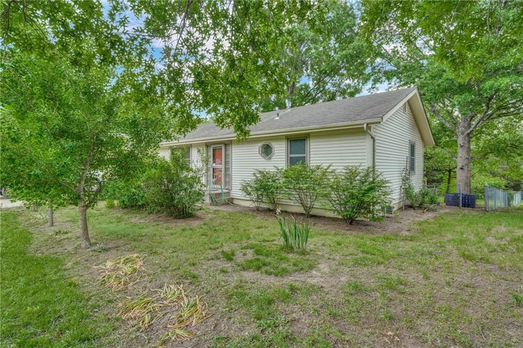1325 SE 43rd Street — photo 32