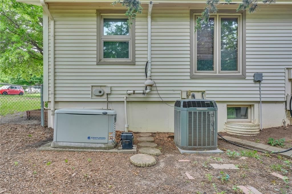 1325 SE 43rd Street — photo 44