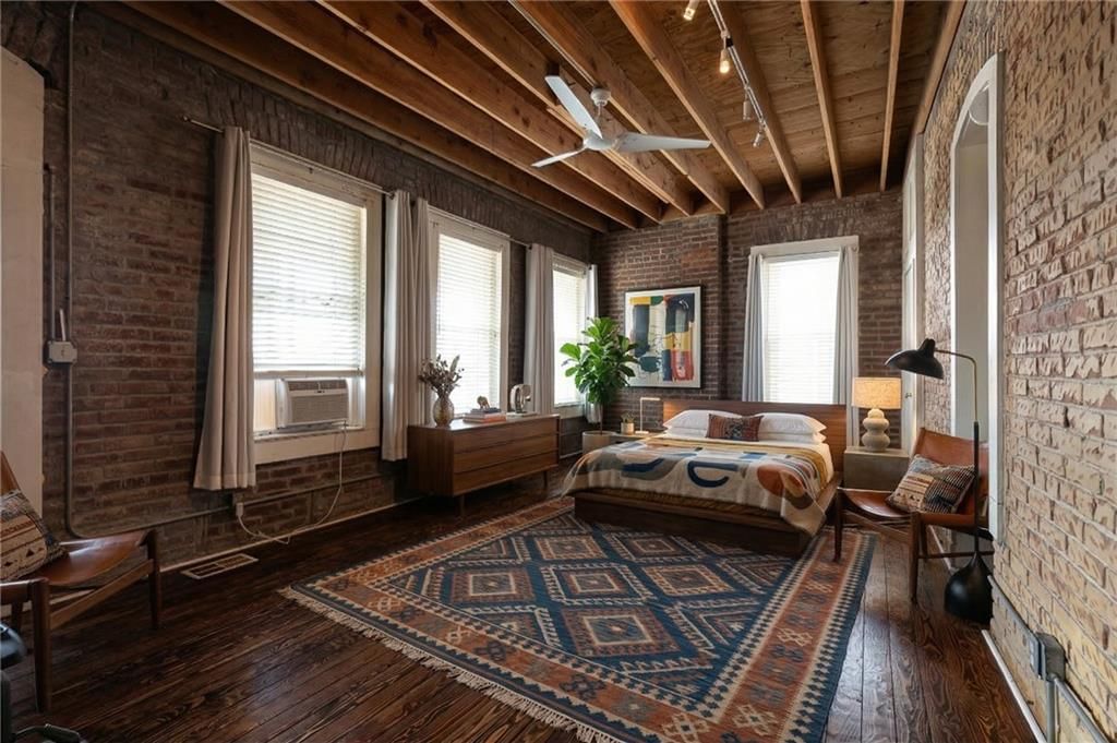 543 Troost Avenue — photo 31