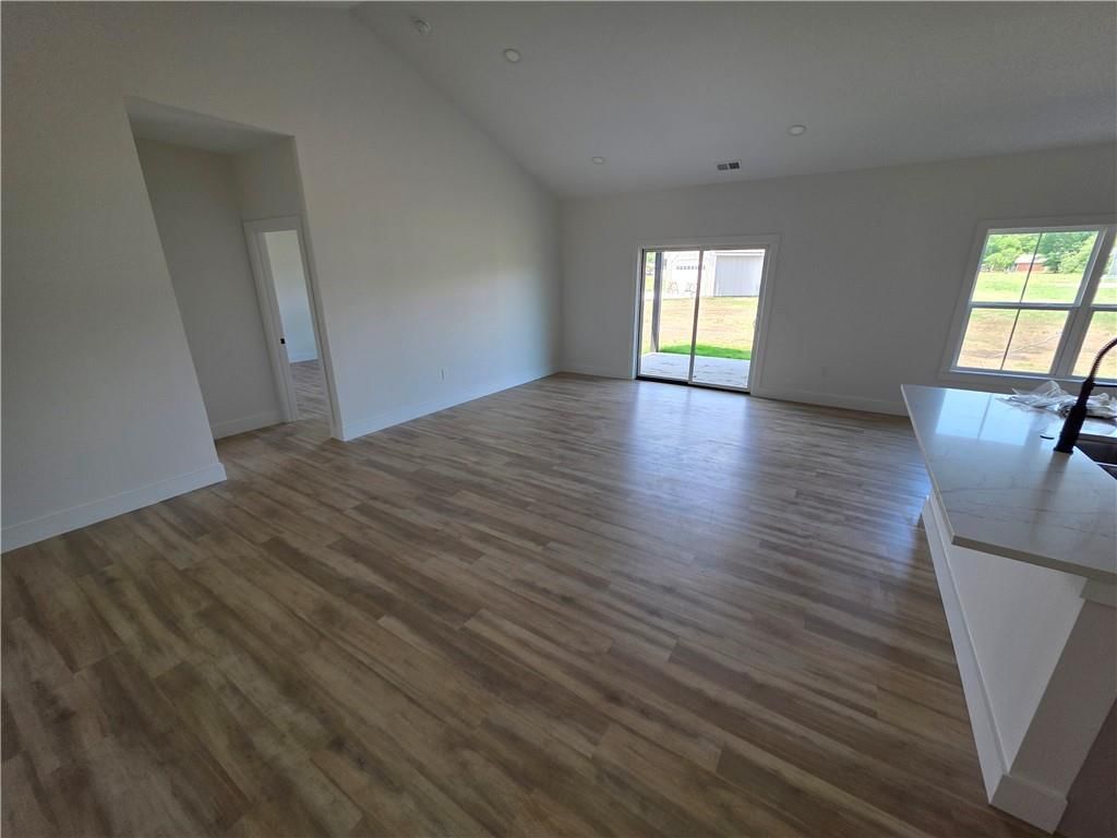 606 Catalpa Street — photo 5