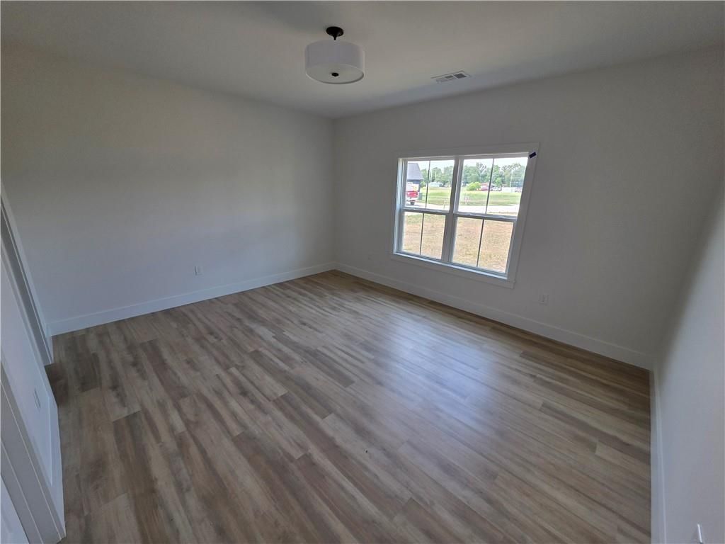 606 Catalpa Street — photo 19