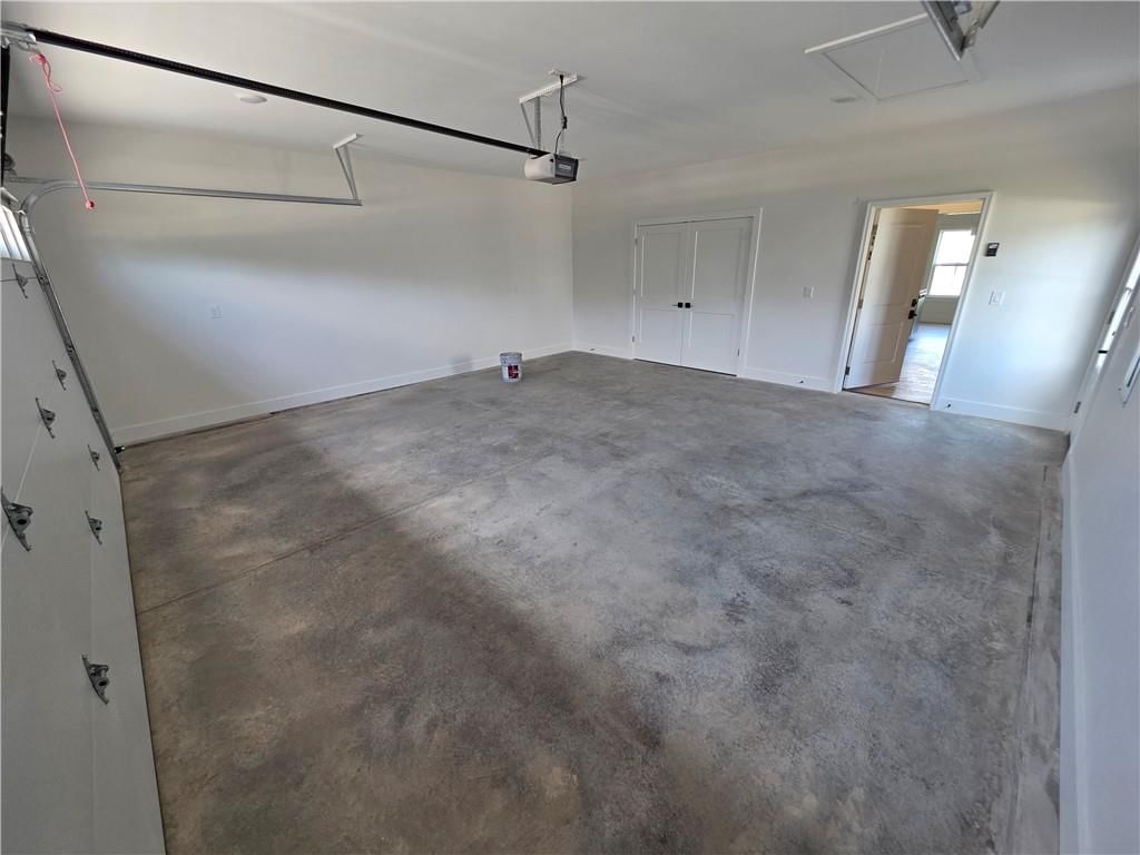 606 Catalpa Street — photo 28