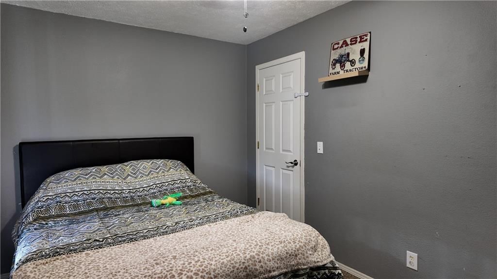 828 S Birch Street — photo 14