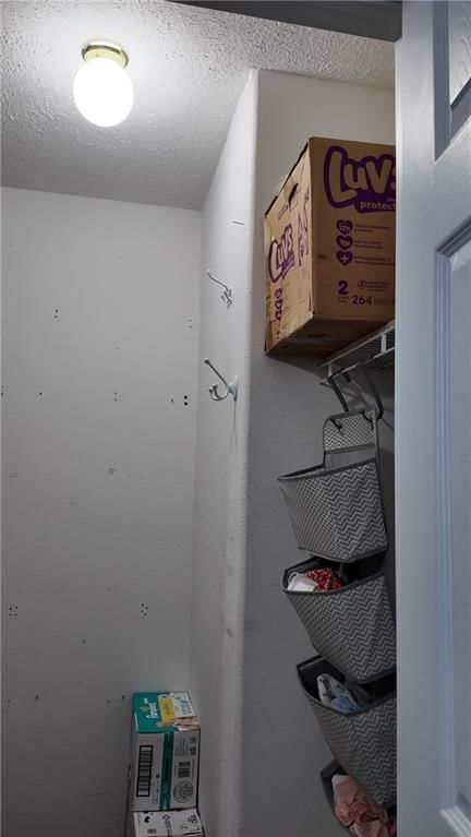 828 S Birch Street — photo 17