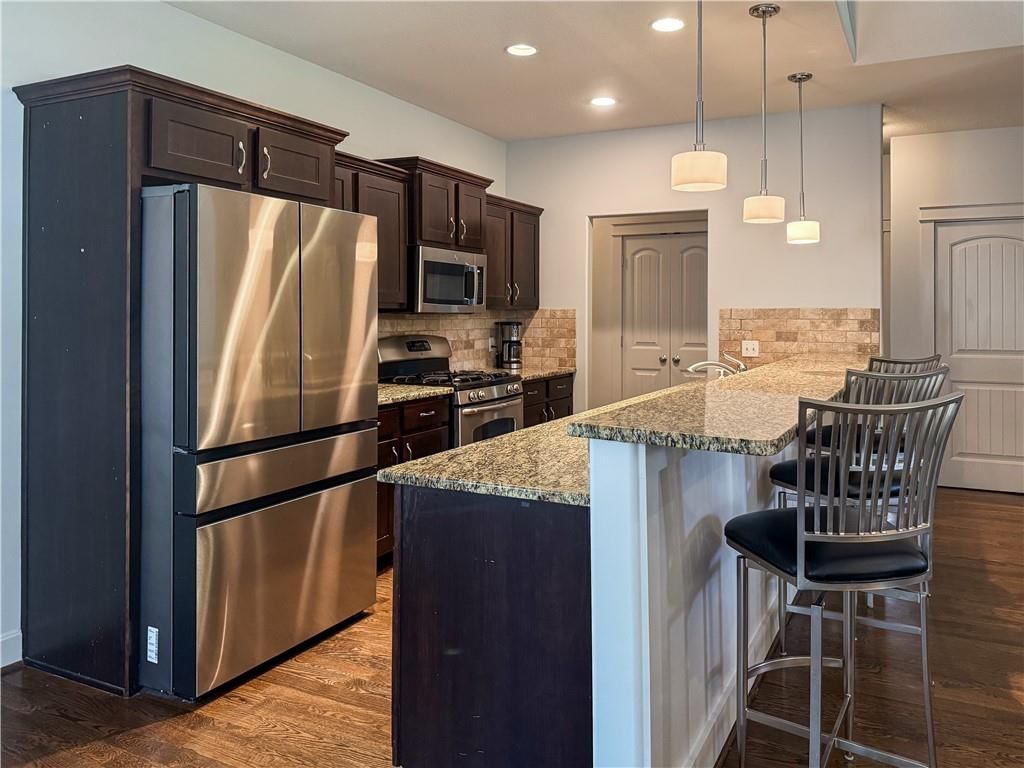 433 Seele Drive — photo 9