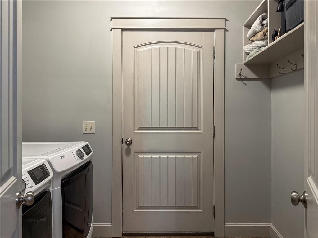 433 Seele Drive — photo 11
