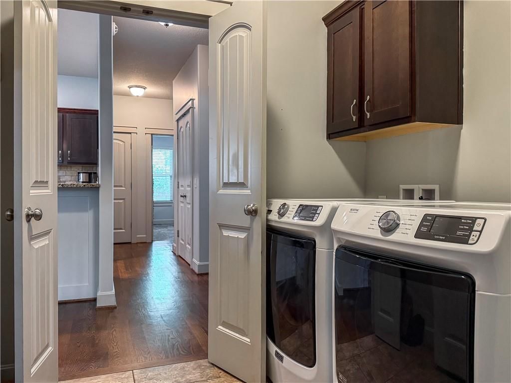 433 Seele Drive — photo 12