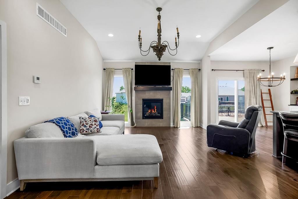 1814 Winchester Drive — photo 10