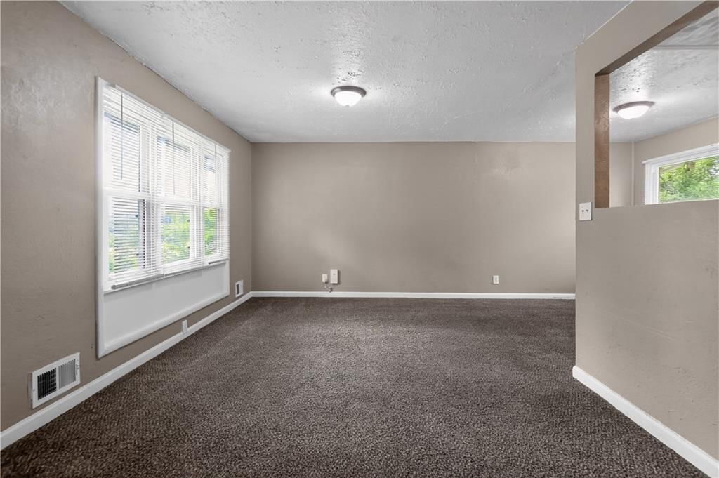 3900 E 47TH Terrace — photo 8