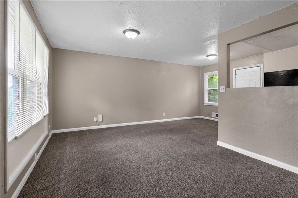 3900 E 47TH Terrace — photo 13