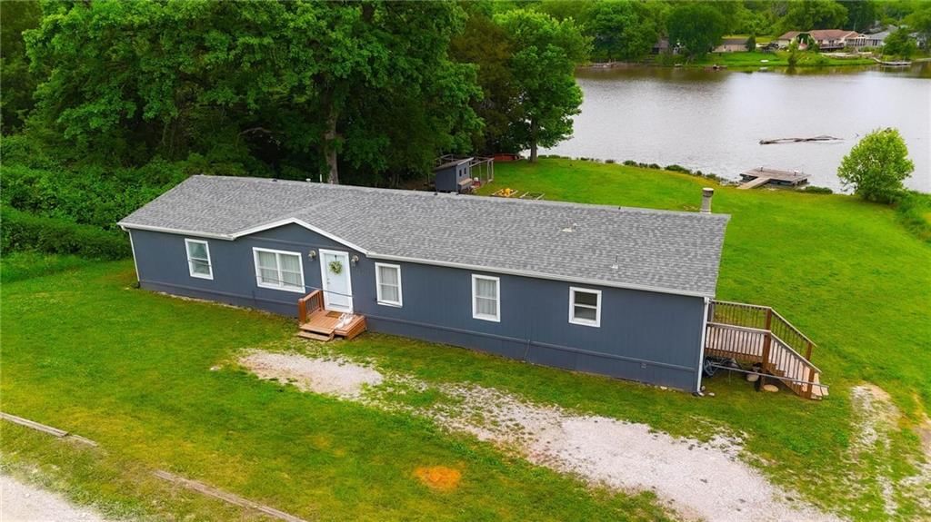 14933 Lakeshore Drive — photo 5