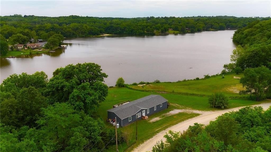 14933 Lakeshore Drive — photo 27