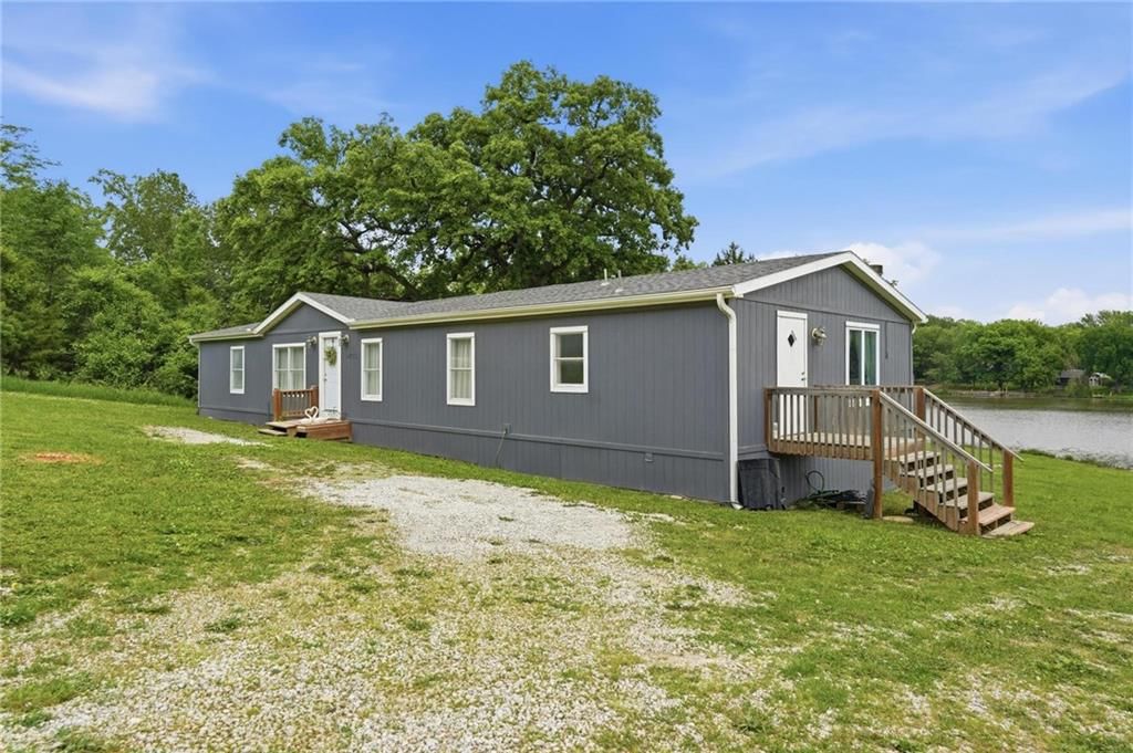 14933 Lakeshore Drive — photo 29