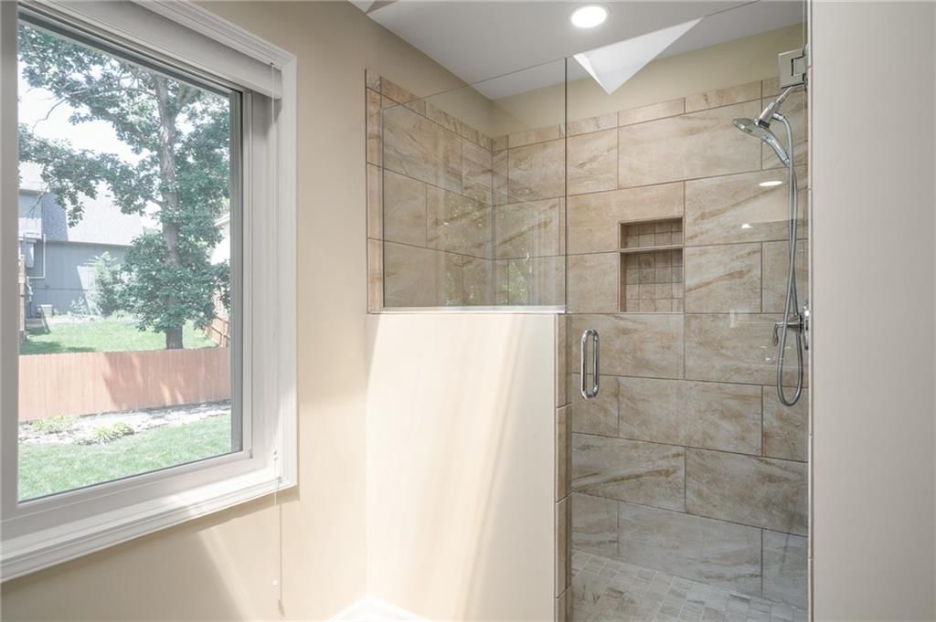 14610 W 83rd Street — photo 31
