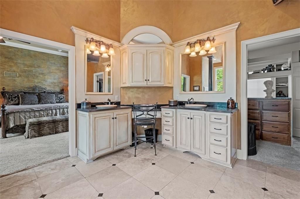 425 NE Saint Andrews Circle — photo 52