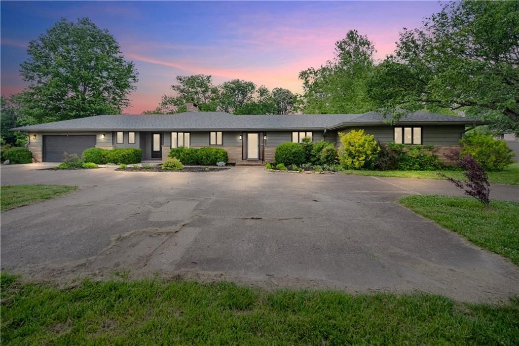 515 Barton Avenue, Parsons, KS