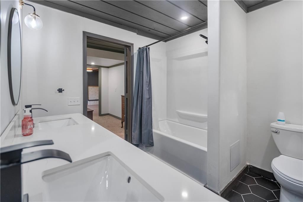 515 Barton Avenue — photo 34