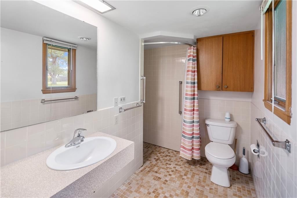 515 Barton Avenue — photo 47