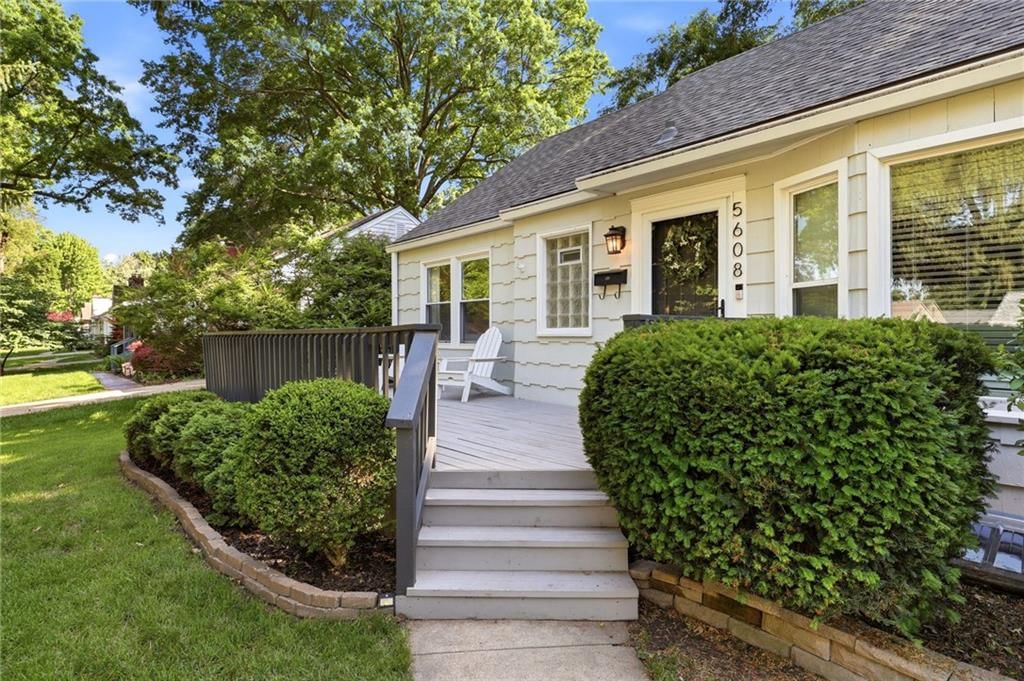 5608 Roeland Drive — photo 2