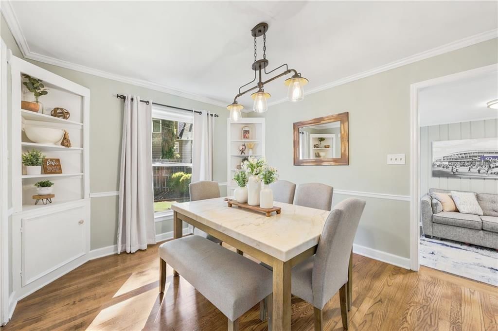 5608 Roeland Drive — photo 10