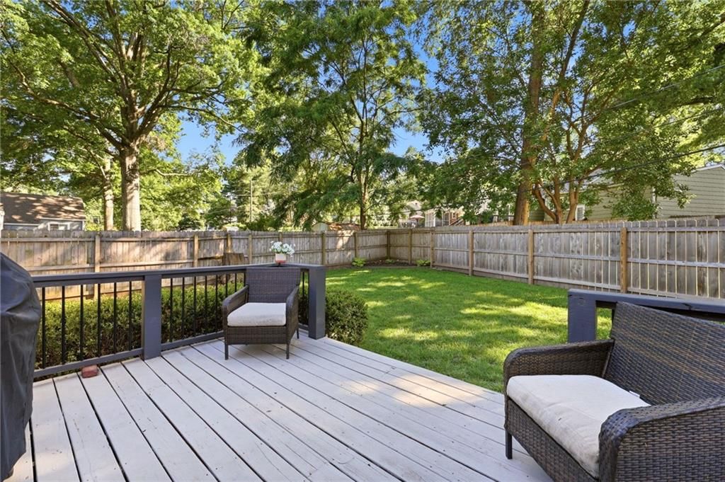 5608 Roeland Drive — photo 28