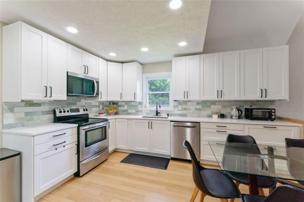 11725 England Street — photo 9