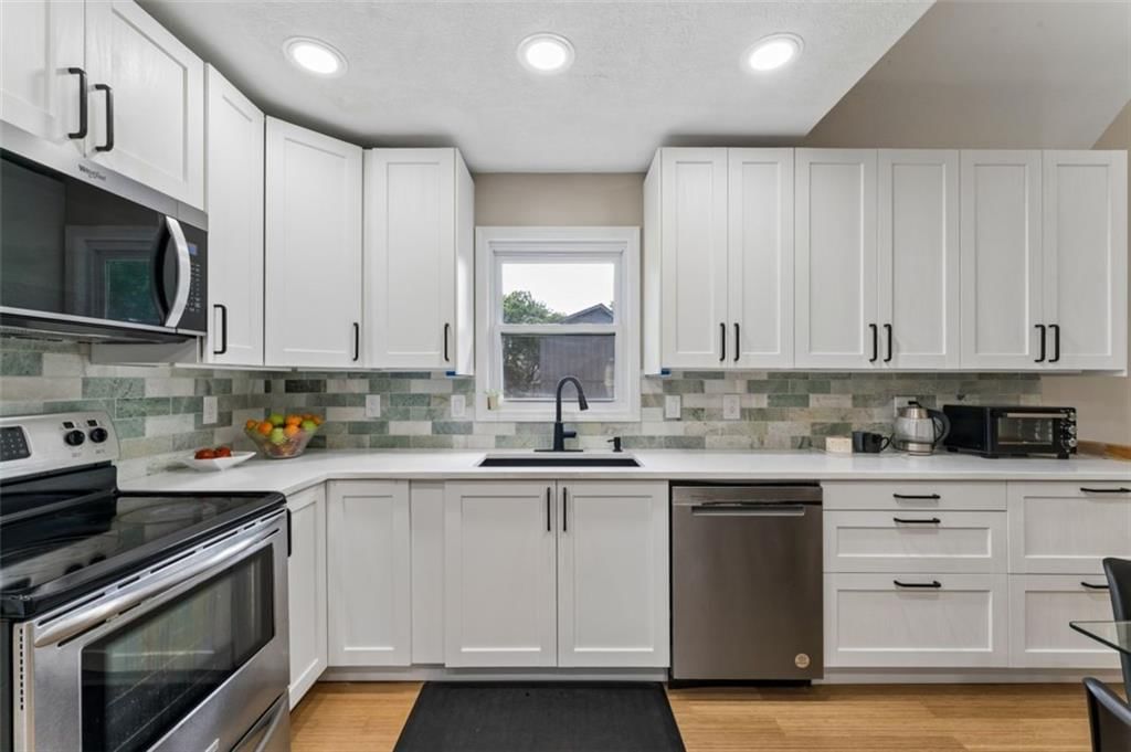 11725 England Street — photo 12