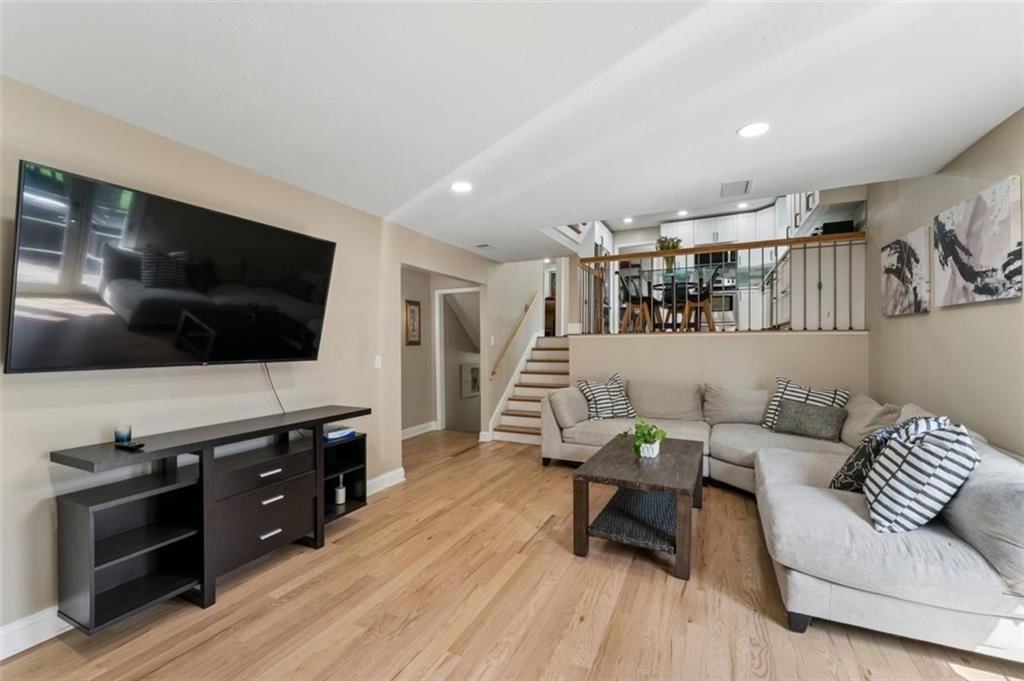 11725 England Street — photo 20
