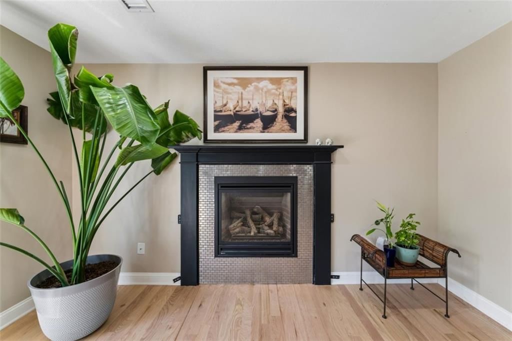 11725 England Street — photo 21