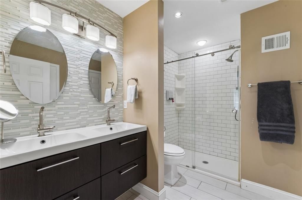 11725 England Street — photo 24