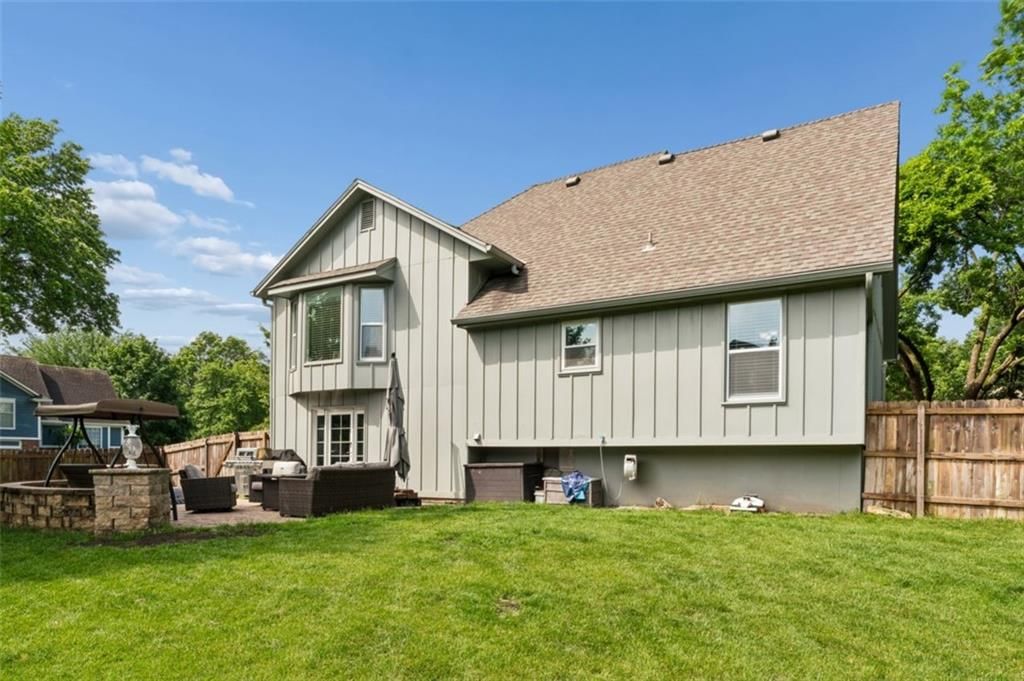 11725 England Street — photo 36