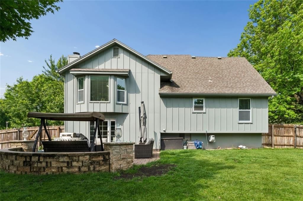 11725 England Street — photo 37