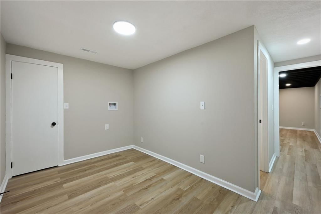 406 E 11th Street — photo 30