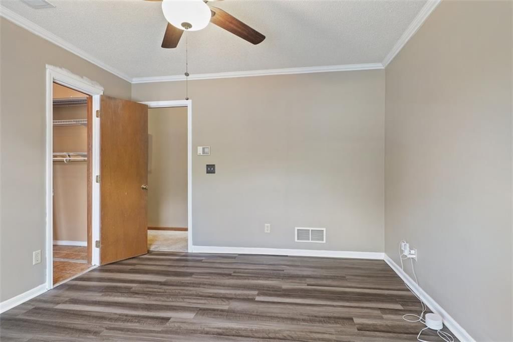 1300 E 41st Street — photo 14