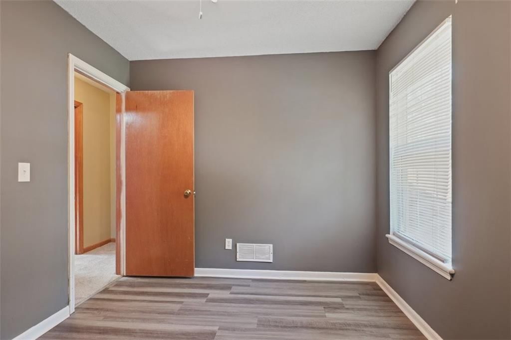 1300 E 41st Street — photo 20